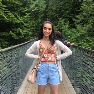 Meet your Posher, Isabella